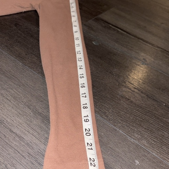 Free People Intimately Baby Tee Cropped Ribbed Long Sleeve Size XS Light Brown - Picture 7 of 8